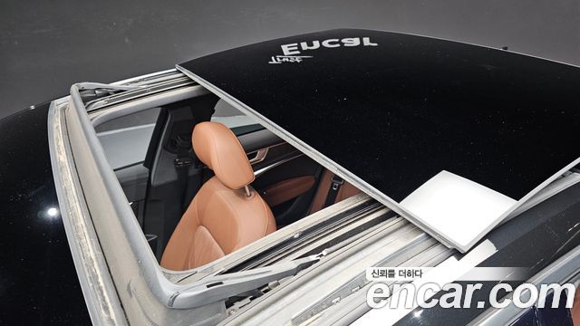 Audi A6 2020 — photo 31