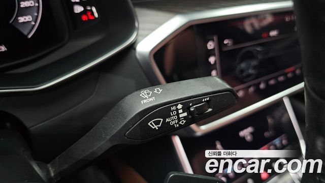 Audi A6 2020 — photo 33