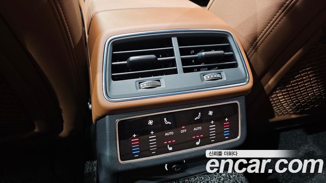 Audi A6 2020 — photo 34
