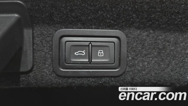 Audi A6 2020 — photo 37
