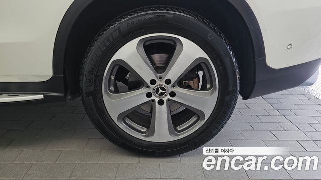 Mercedes-Benz GLC-Class 2019 — photo 7