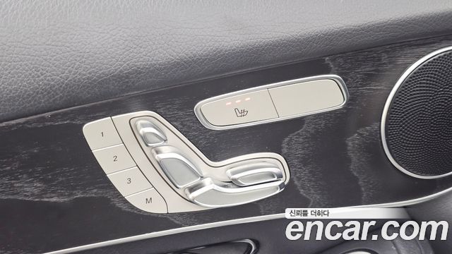 Mercedes-Benz GLC-Class 2019 — photo 16