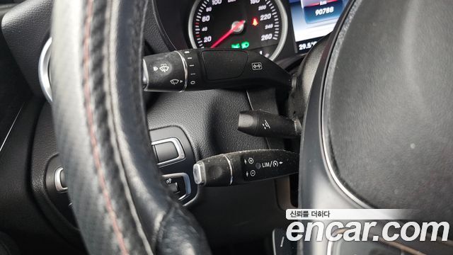 Mercedes-Benz GLC-Class 2019 — photo 29