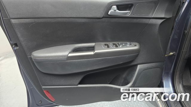 Kia Sportage 2016 — photo 14