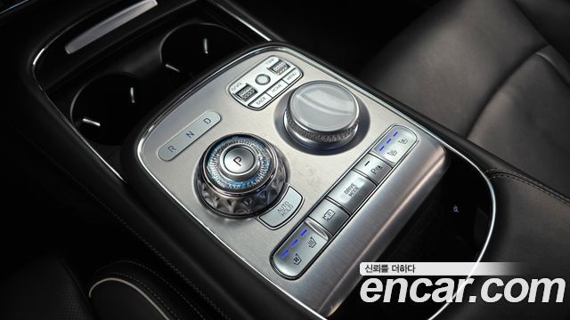 Genesis G90 2023 — photo 9