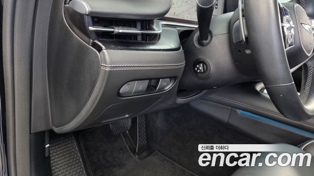 Genesis G90 2023 — photo 18