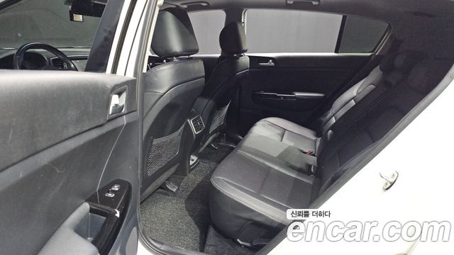 Kia Sportage 2016 — photo 18