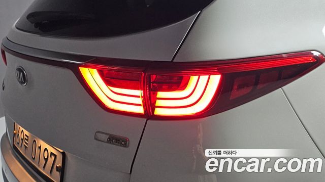 Kia Sportage 2016 — photo 9