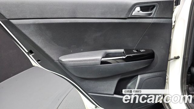 Kia Sportage 2016 — photo 15