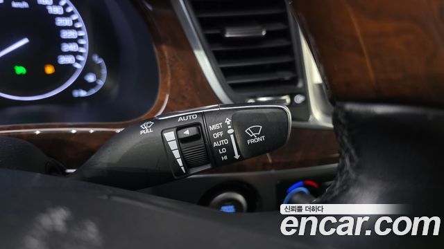 Hyundai Equus 2015 — photo 25