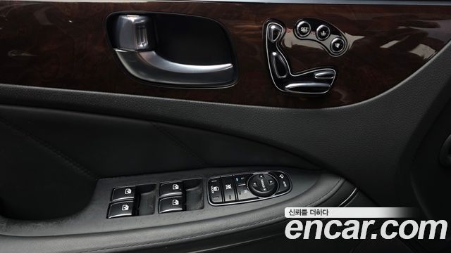 Hyundai Equus 2015 — photo 26