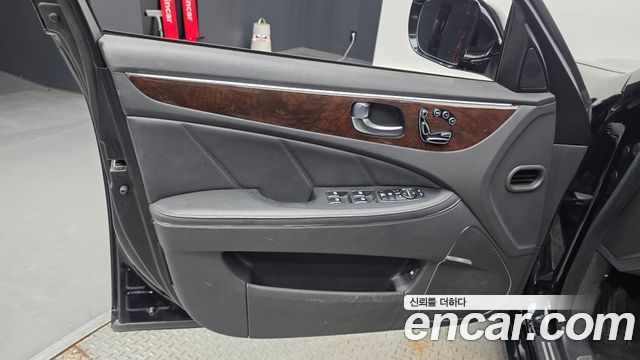 Hyundai Equus 2015 — photo 14
