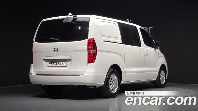Hyundai Starex 2018 — photo 2