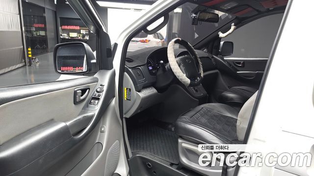 Hyundai Starex 2018 — photo 13
