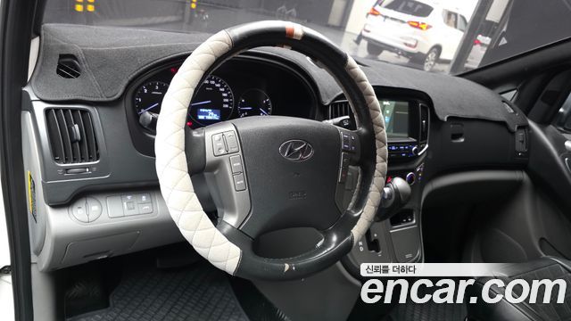 Hyundai Starex 2018 — photo 19