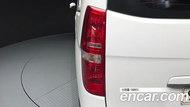 Hyundai Starex 2018 — photo 9