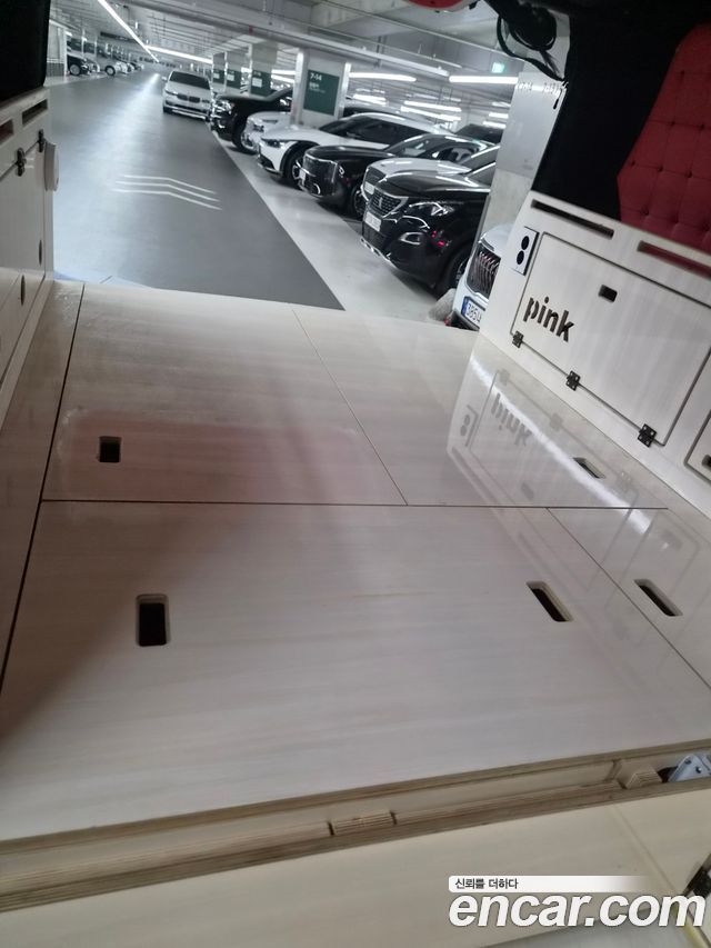 Hyundai Starex 2018 — photo 16