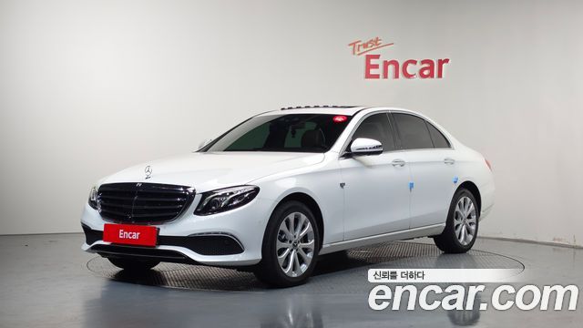 Mercedes-Benz E-Class 2020 — photo 1