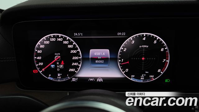 Mercedes-Benz E-Class 2020 — photo 11