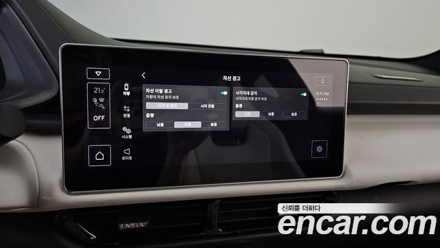 Lotus Emira 2025 — photo 22