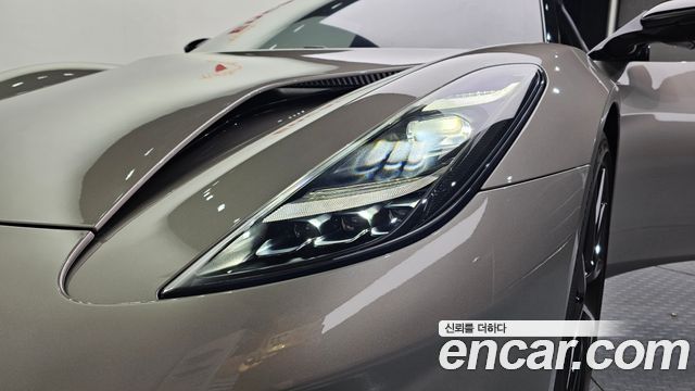 Lotus Emira 2025 — photo 8
