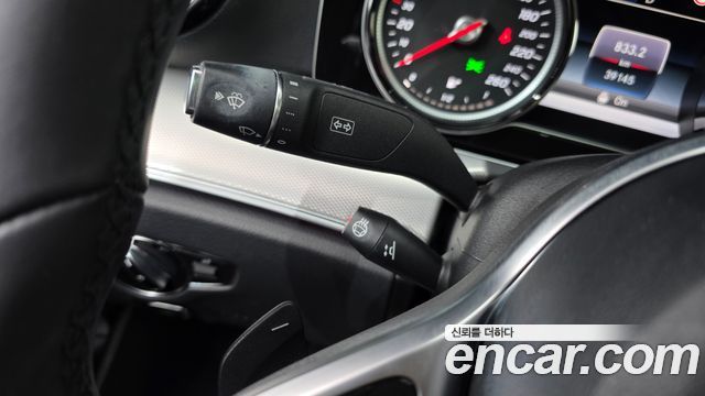 Mercedes-Benz E-Class 2019 — photo 27