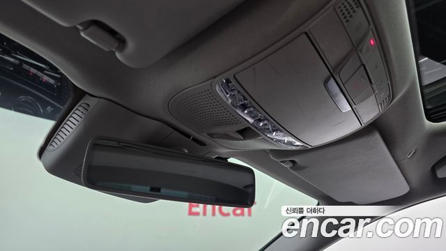 Mercedes-Benz E-Class 2019 — photo 30