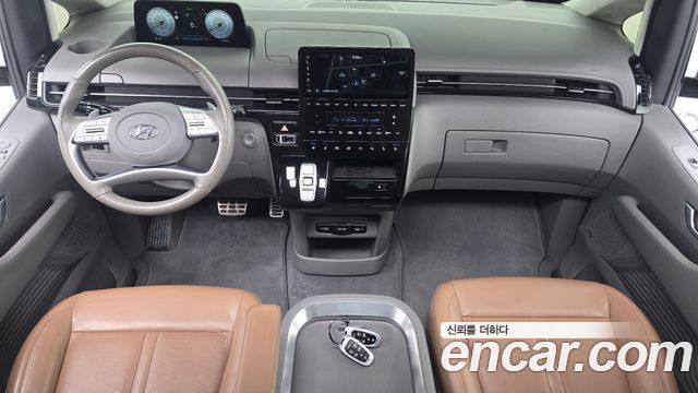 Hyundai Staria 2022 — photo 10