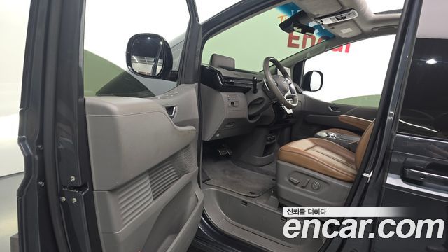 Hyundai Staria 2022 — photo 13