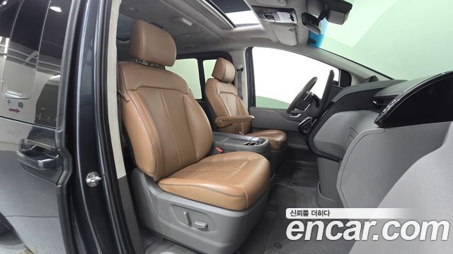 Hyundai Staria 2022 — photo 19