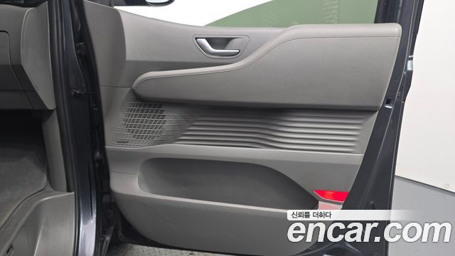 Hyundai Staria 2022 — photo 14