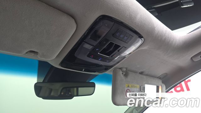 Hyundai Staria 2022 — photo 28
