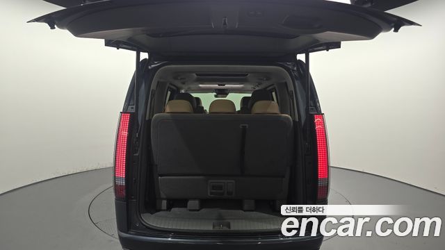 Hyundai Staria 2022 — photo 37