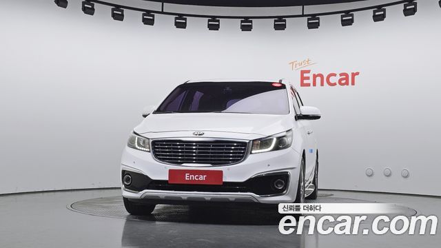 Kia Canival 2018 — photo 3