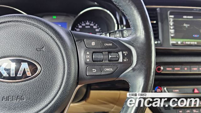 Kia Canival 2018 — photo 16