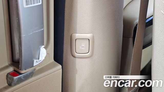 Kia Canival 2018 — photo 18