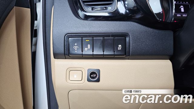 Kia Canival 2018 — photo 20