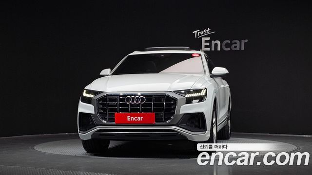 Audi Q8 2020 — photo 3