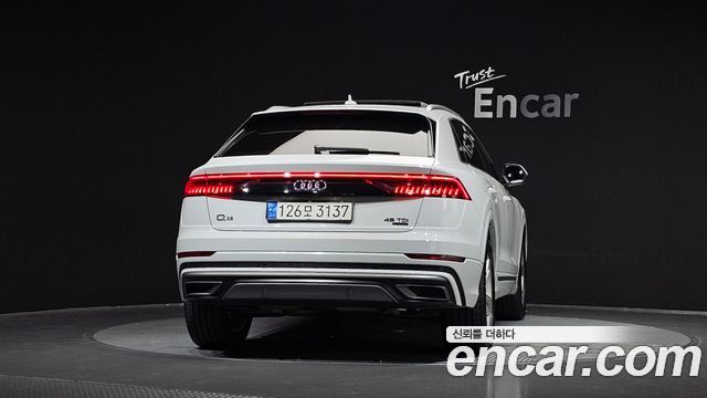 Audi Q8 2020 — photo 4
