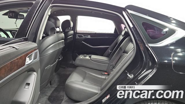 Hyundai Genesis 2016 — photo 12