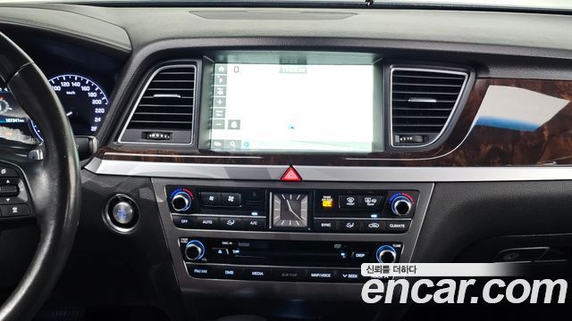 Hyundai Genesis 2016 — photo 15
