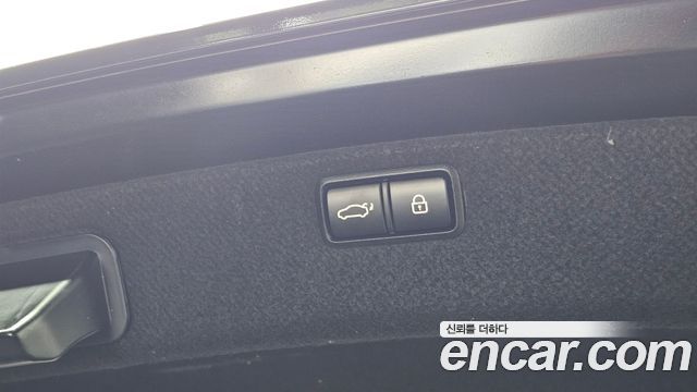 Hyundai Genesis 2016 — photo 20