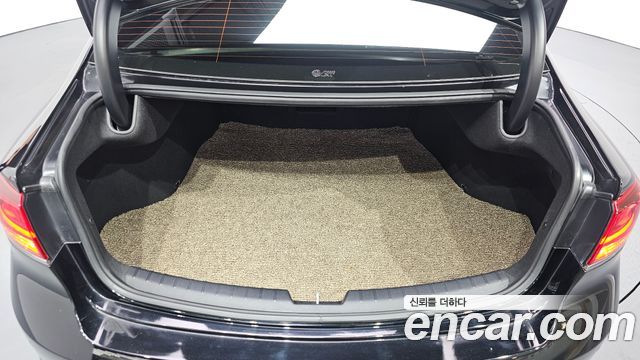 Kia K7 2020 — photo 22