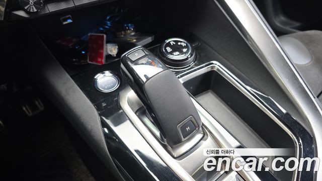 Peugeot 3008 2020 — photo 12