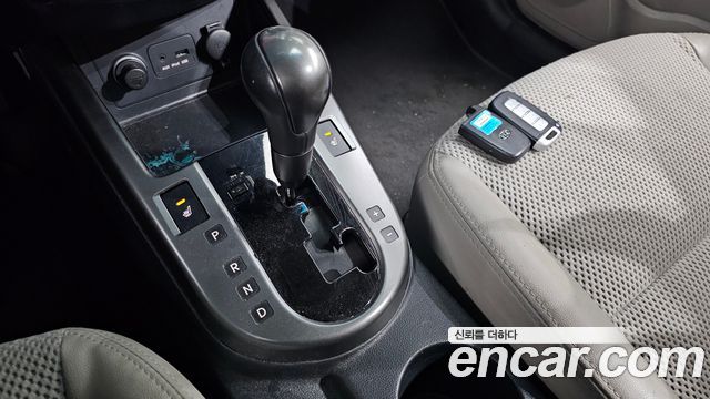 Kia Porte 2010 — photo 9