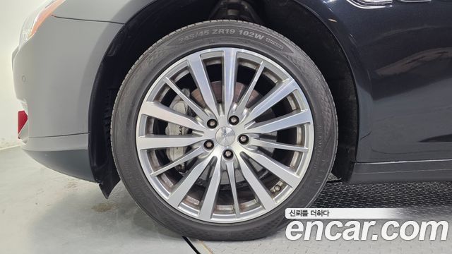 Maserati Quattroporte 2016 — photo 5