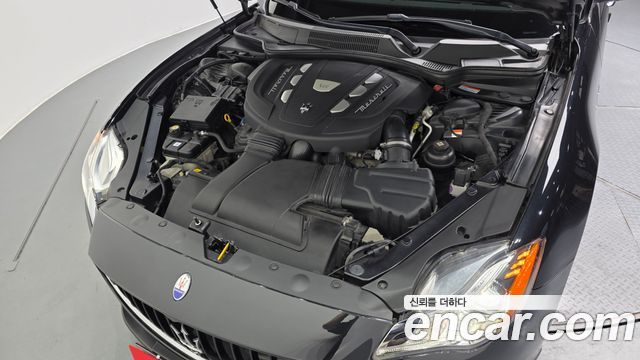 Maserati Quattroporte 2016 — photo 6