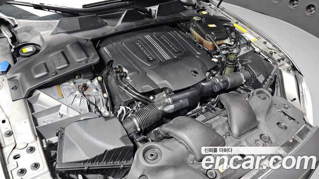 Jaguar XJ 2015 — photo 6