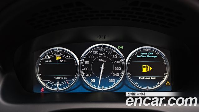 Jaguar XJ 2015 — photo 11