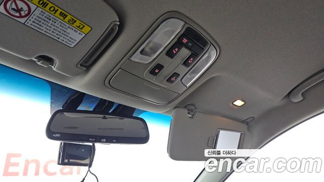 Kia Canival 2018 — photo 24